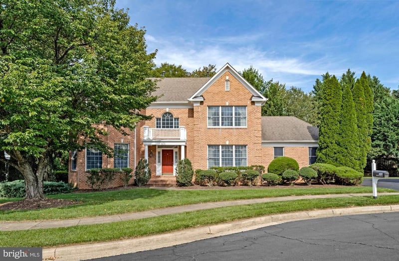 603 Carters Glen Ct SW, Vienna, VA 22180
