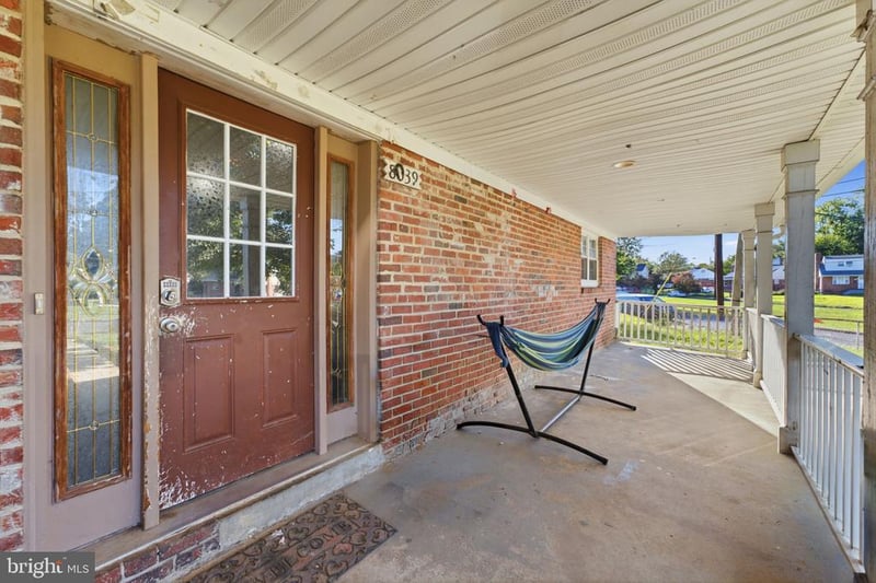 8039 New Riggs Rd, Hyattsville, MD 20783