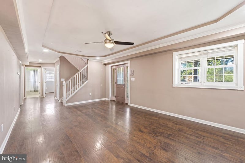 8039 New Riggs Rd, Hyattsville, MD 20783