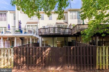 47720 Sandbank Sq, Sterling, VA 20165