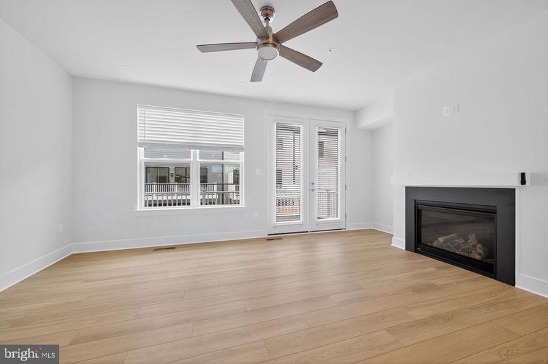 4937 Purdy Aly, Rockville, MD 20850