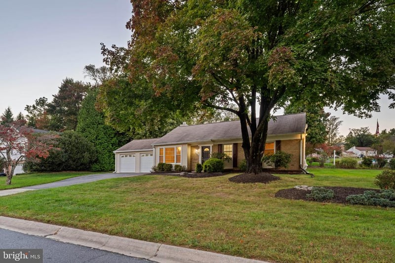 24429 Cutsail Dr, Damascus, MD 20872