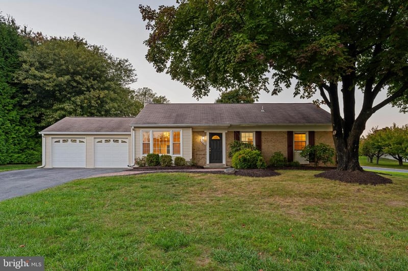 24429 Cutsail Dr, Damascus, MD 20872