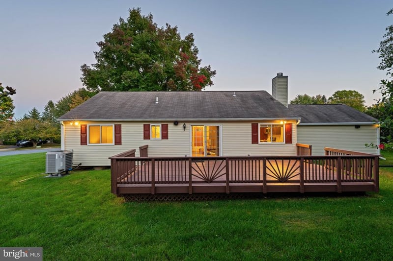 24429 Cutsail Dr, Damascus, MD 20872