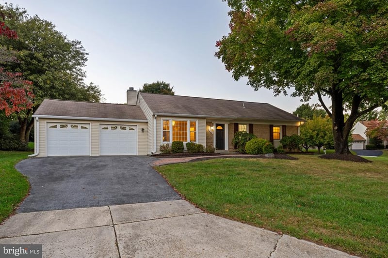 24429 Cutsail Dr, Damascus, MD 20872