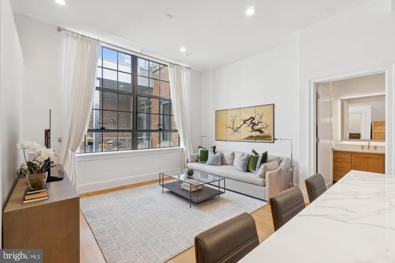 2516 Q St NW #Q206, Washington, DC 20007