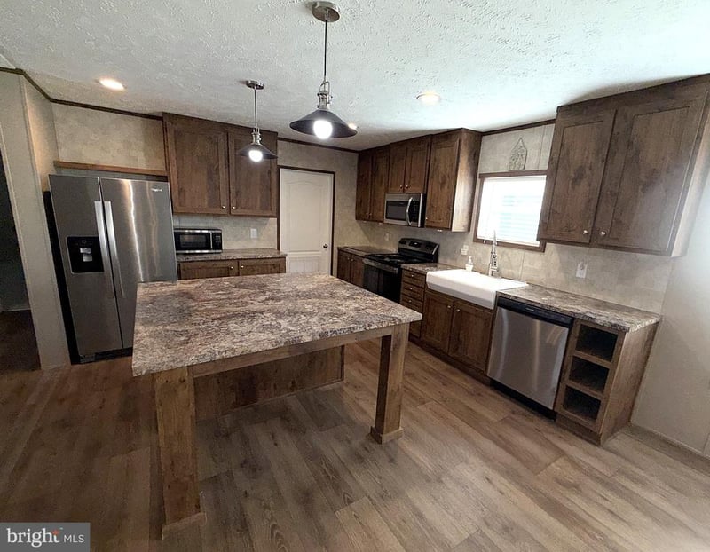 107B Mary Lou Dr, Lothian, MD 20711