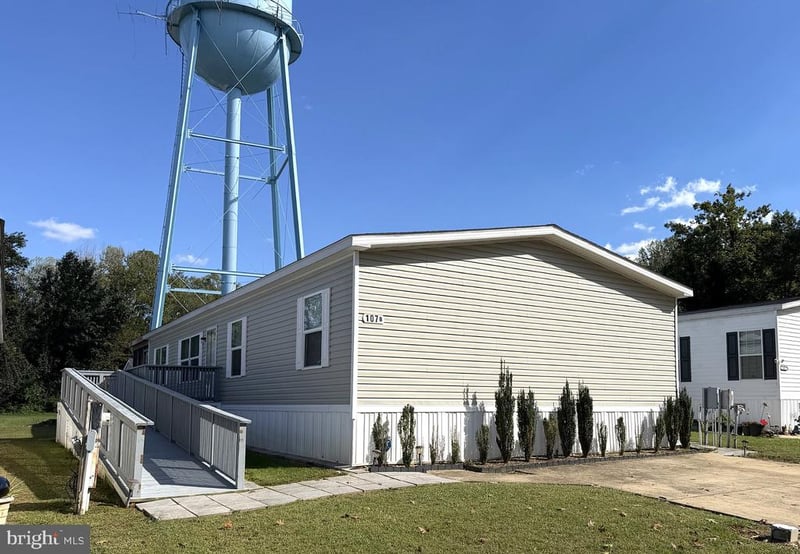 107B Mary Lou Dr, Lothian, MD 20711