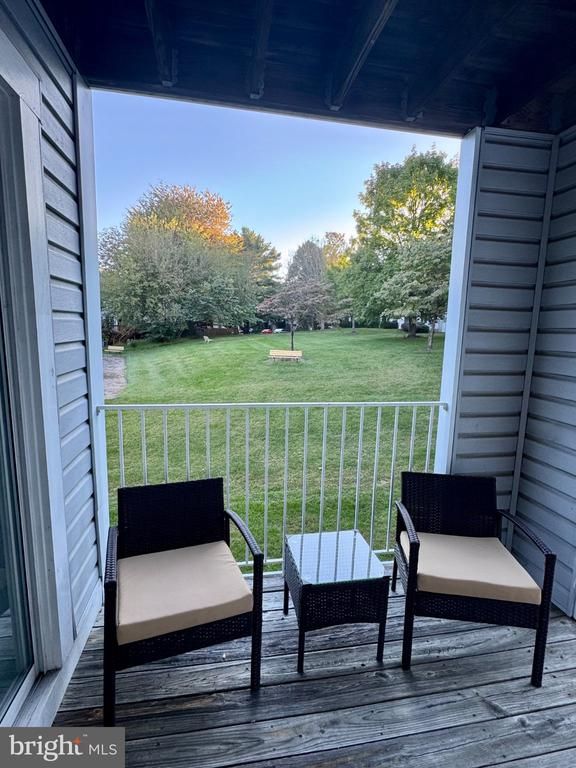 2600 Squaw Valley Ct #8-1, Silver Spring, MD 20906