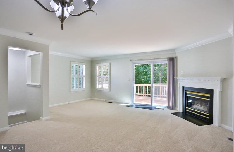 4977 Buena Vista Dr, Dumfries, VA 22025