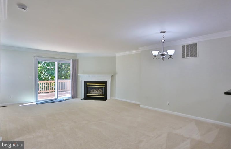 4977 Buena Vista Dr, Dumfries, VA 22025