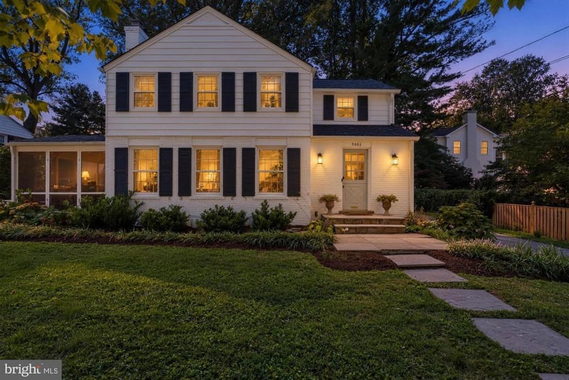 5908 Cromwell Dr, Bethesda, MD 20816