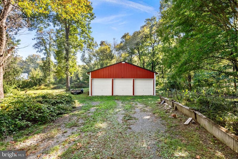 19347 Hundred Acres Ln, Leesburg, VA 20175
