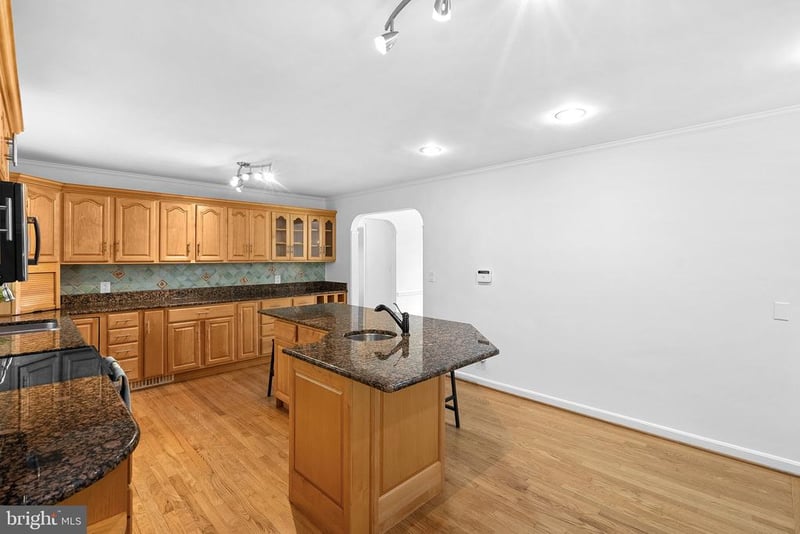 19347 Hundred Acres Ln, Leesburg, VA 20175
