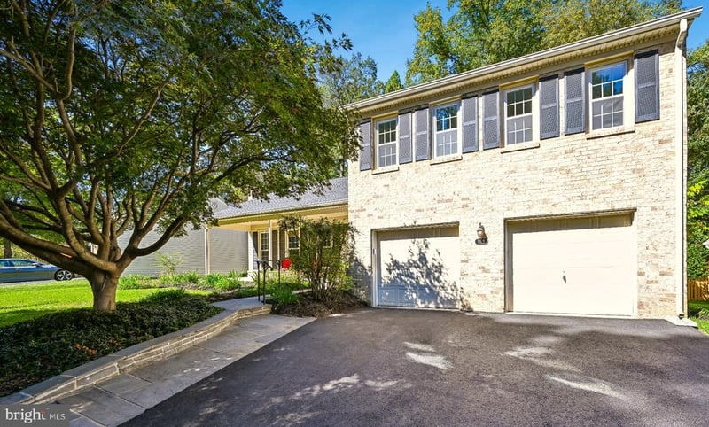 7030 Flax St, Springfield, VA 22152