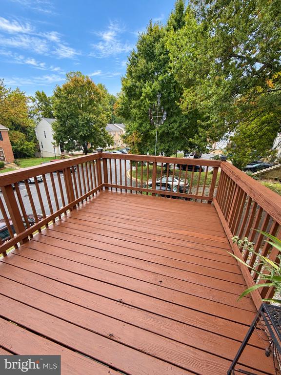 2319 Woodbark Ln, Suitland, MD 20746