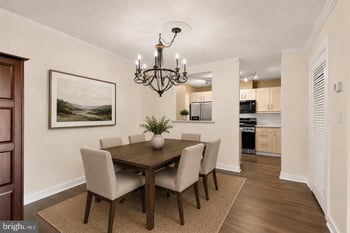1300 Army Navy Dr #503, Arlington, VA 22202