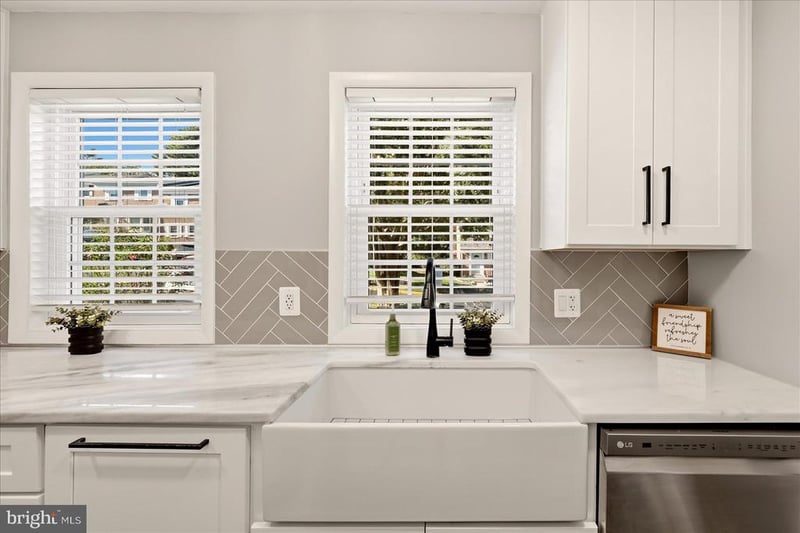 7425 Larne Ln, Lorton, VA 22079