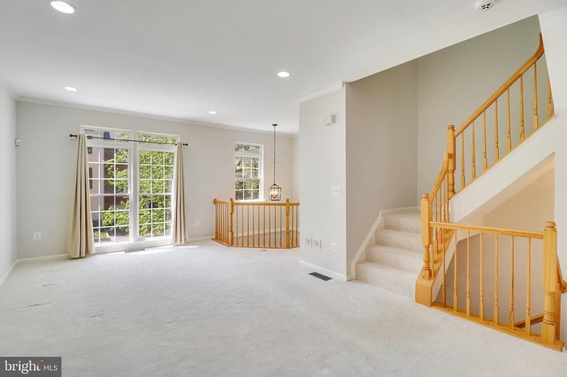 4037 Fairfax Center Hunt Trl, Fairfax, VA 22030