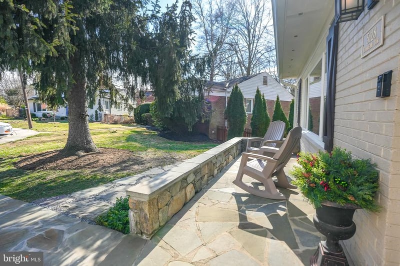 5128 Linnean Ter NW, Washington, DC 20008