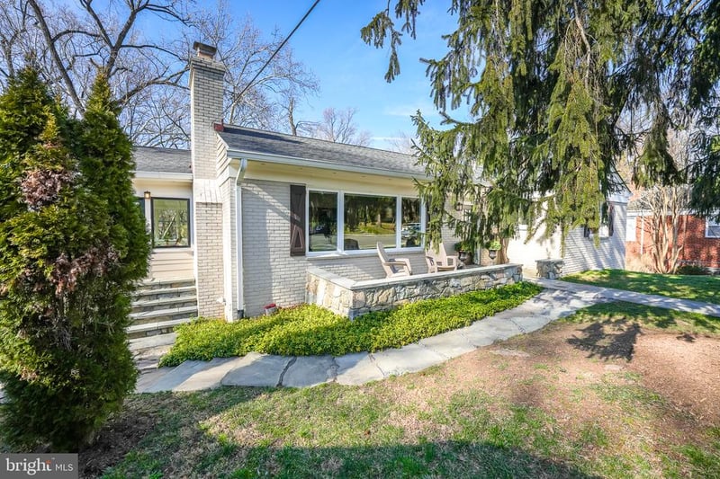 5128 Linnean Ter NW, Washington, DC 20008