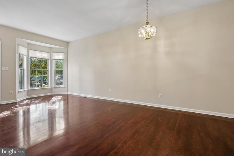 16116 Taconic Cir, Dumfries, VA 22025