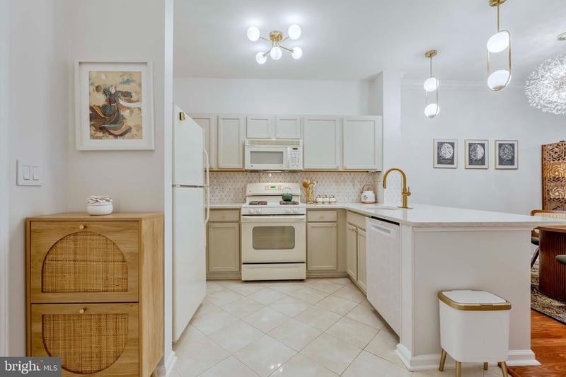 12000 Market St #132, Reston, VA 20190