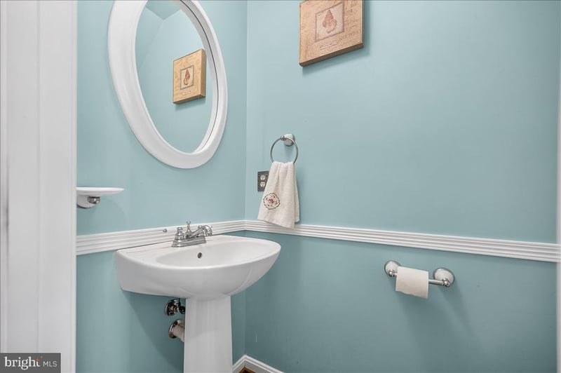 26129 Nimbleton Sq, Chantilly, VA 20152