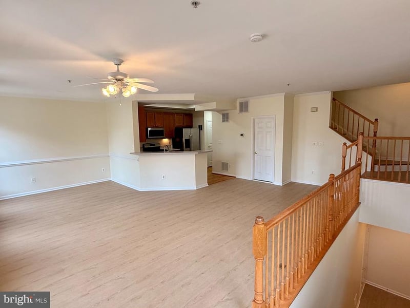 4611 Hummingbird Ln #107, Fairfax, VA 22033