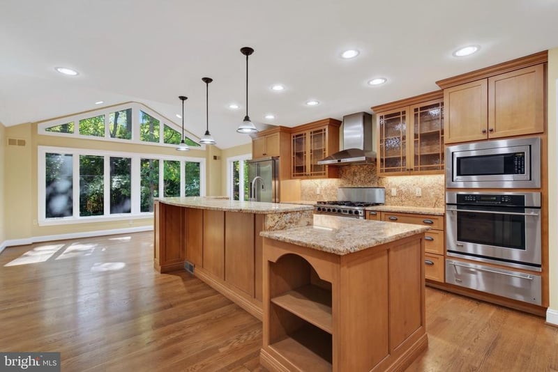 11211 Long Pine Trl, Potomac, MD 20854