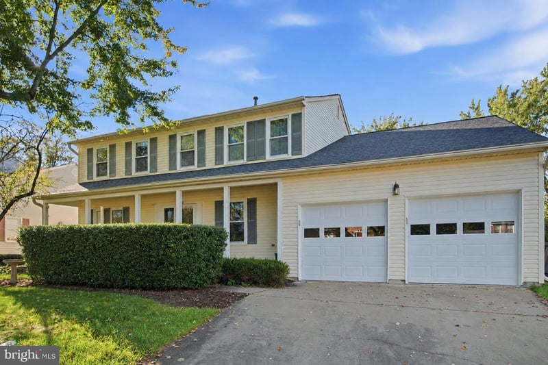 8878 Sweetbriar St, Manassas, VA 20110