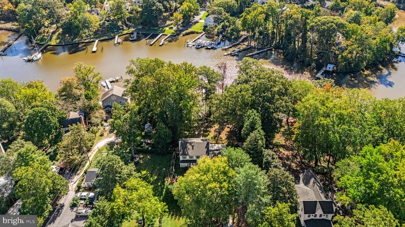 744 Dividing Creek Rd, Arnold, MD 21012