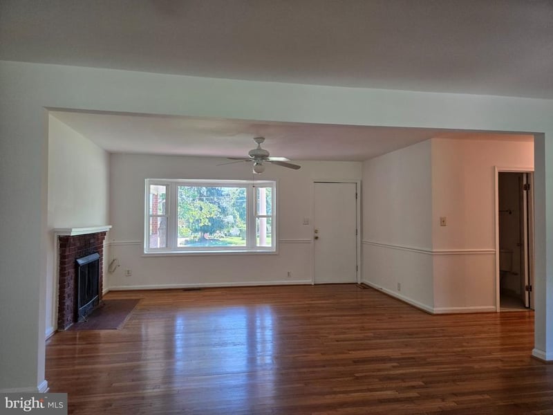 15451 Thompson Rd, Silver Spring, MD 20905