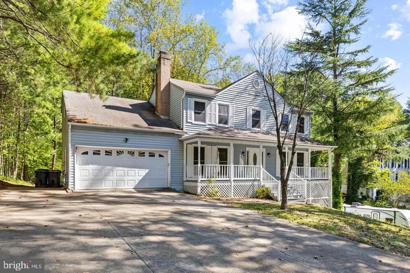 2320 Harpoon Dr, Stafford, VA 22554