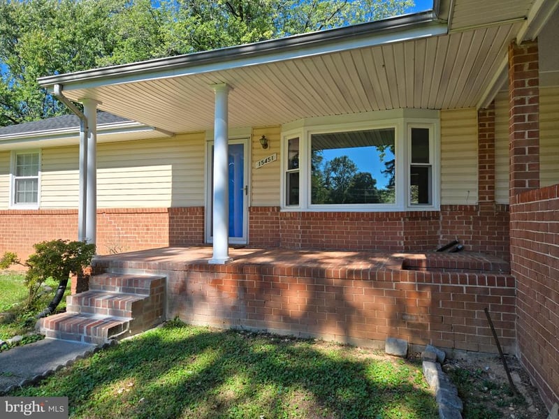 15451 Thompson Rd, Silver Spring, MD 20905