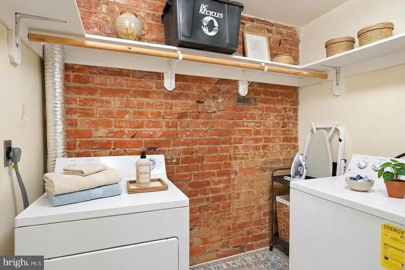 2903 12 13th St NW, Washington, DC 20009