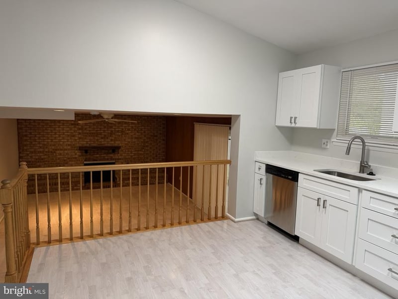14015 Congress Dr, Rockville, MD 20853