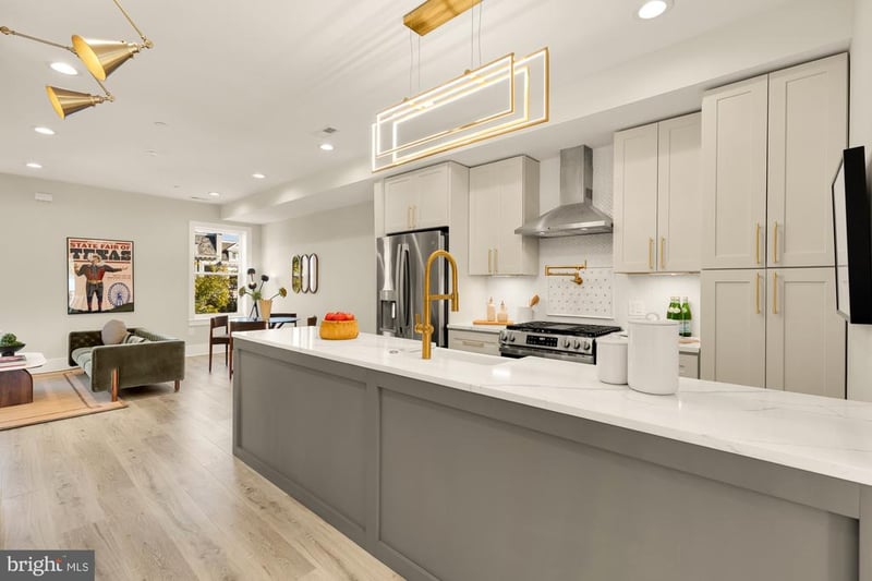 163 U St NE #2, Washington, DC 20002