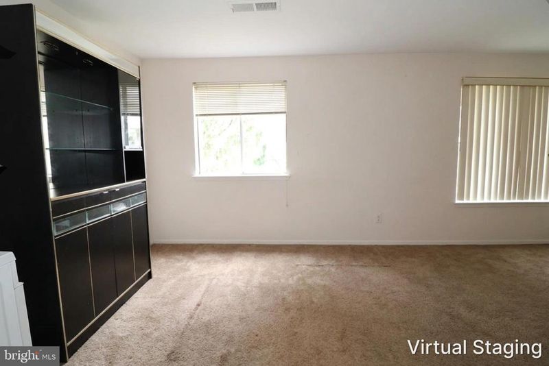 18614 Walkers Choice Rd #5, Montgomery Village, MD 20886