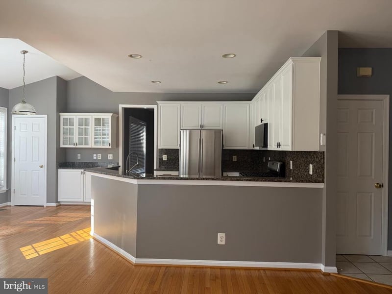 2469 Leyland Ridge Rd, Herndon, VA 20171