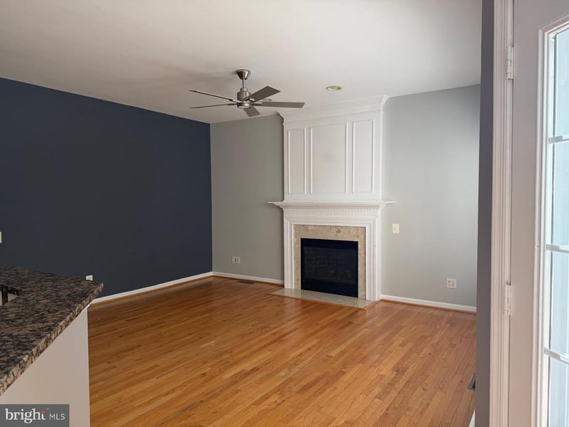 2469 Leyland Ridge Rd, Herndon, VA 20171