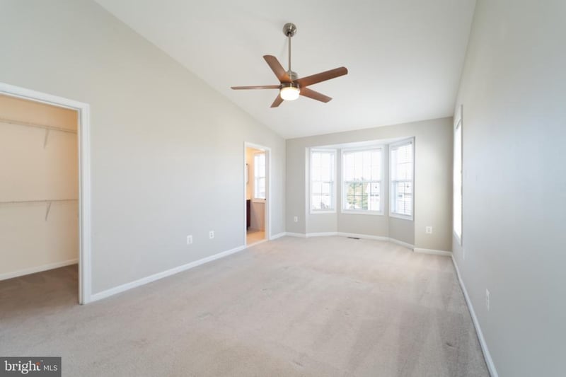 23073 Weybridge Sq, Broadlands, VA 20148