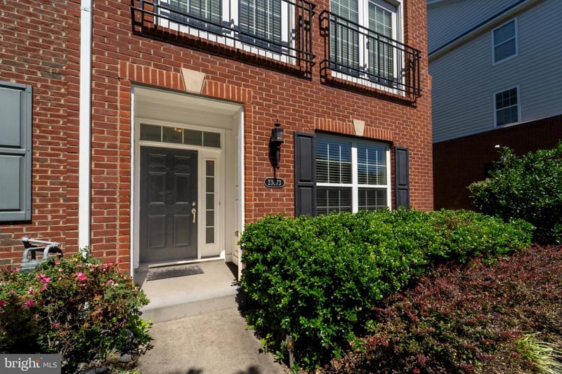 23073 Weybridge Sq, Broadlands, VA 20148