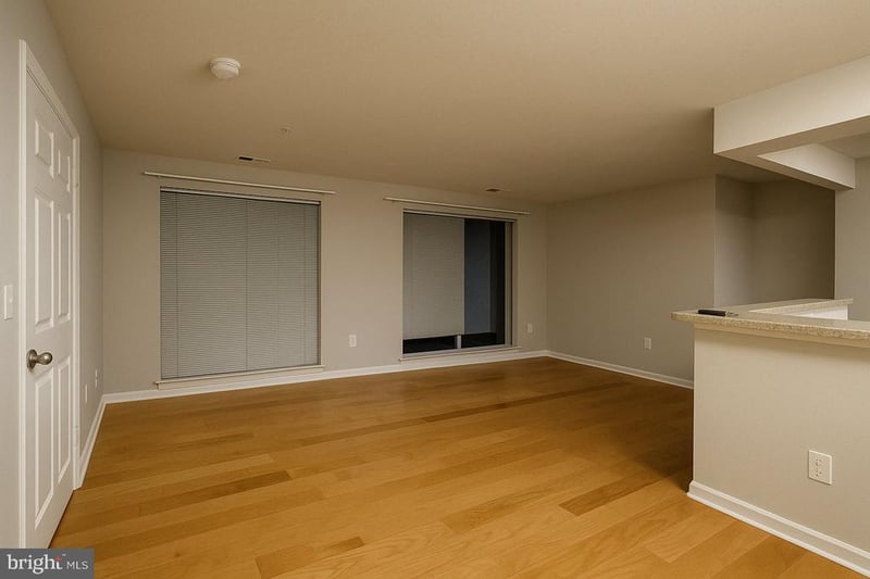 2200 N Westmoreland St #318, Arlington, VA 22213