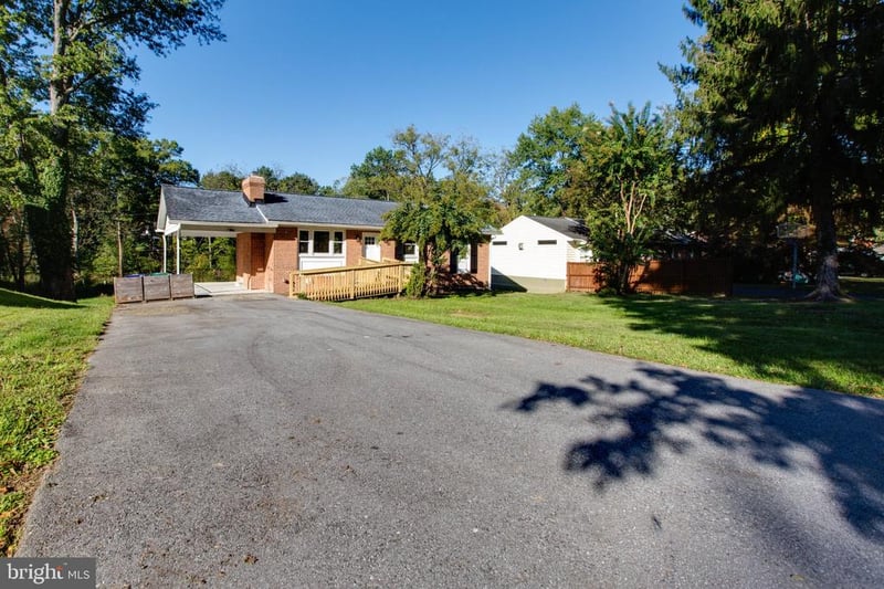 6734 Allview Dr, Columbia, MD 21046