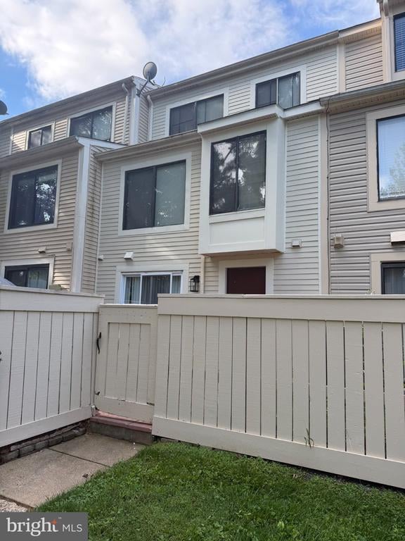 8872 Welbeck Way, Montgomery Village, MD 20886