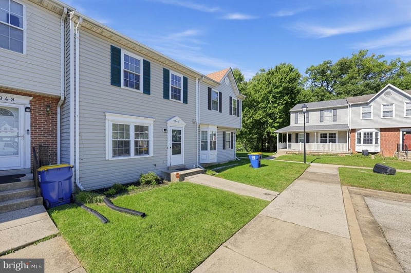 2946 Buckthorn Ct, Lanham, MD 20706
