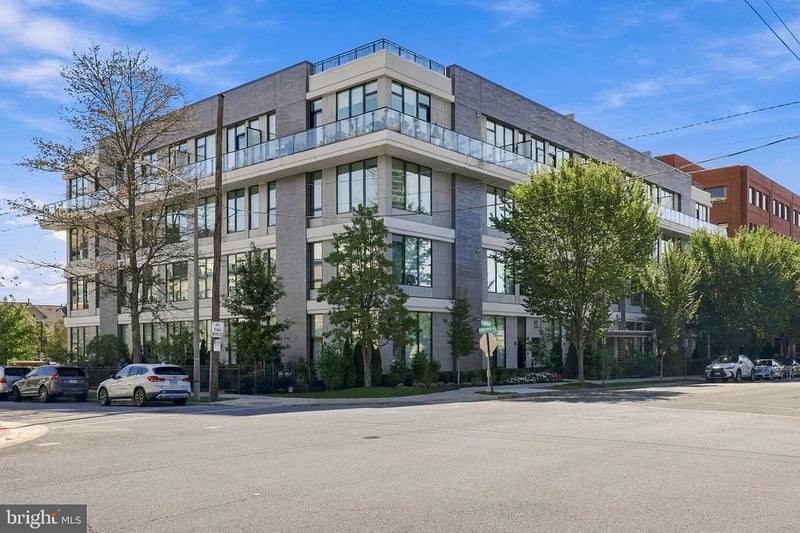 801 N Fairfax St #217, Alexandria, VA 22314