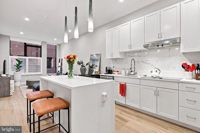 801 N Fairfax St #217, Alexandria, VA 22314
