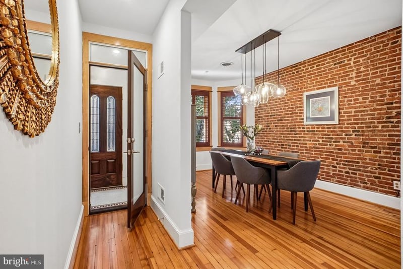 511 7th St NE, Washington, DC 20002